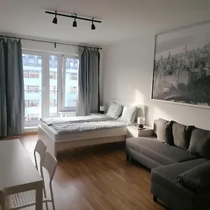 Brand New #71 With Free Secure Parking In The Center Apartament Praga